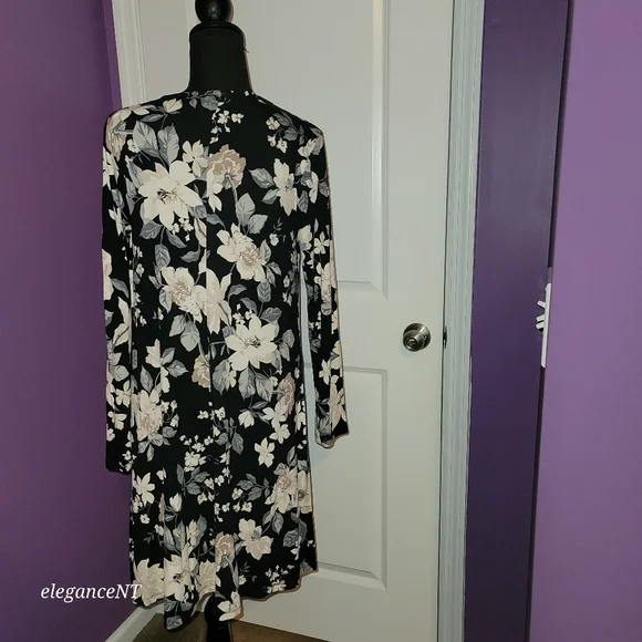 Old Navy Black/Gray/Taupe Floral Swing Style L/S Dress Sz: M NWT - Picture 3 of 6